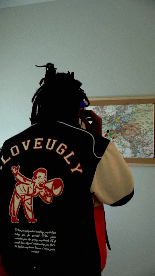 Instagram post by @chesterwatson for I Love Ugly. Caption reads: [...] Tour 2025 with @elaquent 
sponsored by....