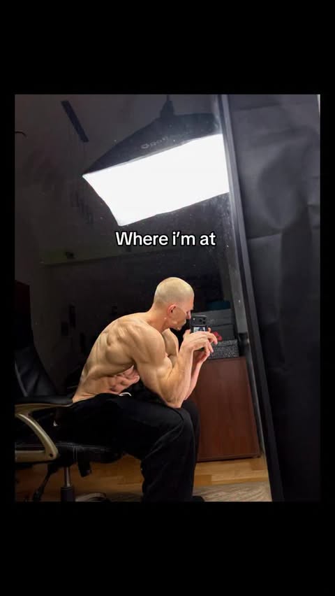 Instagram post by @alexxsior for YoungLA. Caption reads: thx for follow 170k/200k🙏 @youngla CODE -....