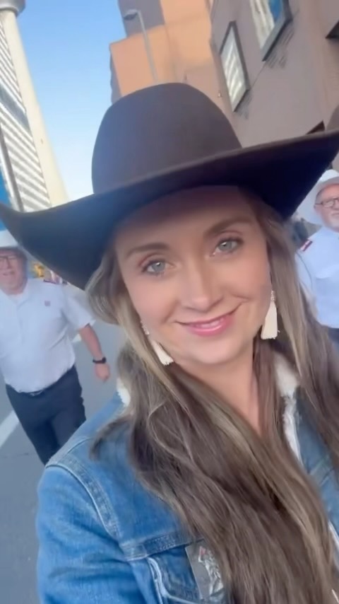Instagram post by @amber_marshall_farm for Lyft. Caption reads: Lucky for us, Heartland is on hiatus, so we could....
