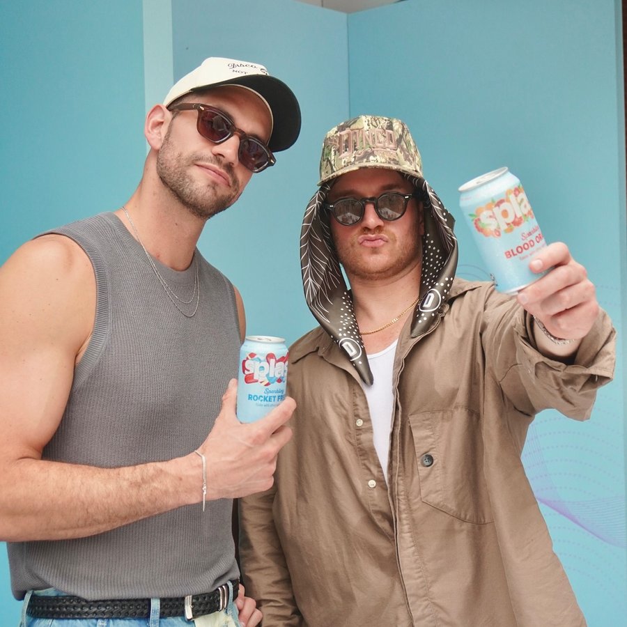 Instagram post by @jessesols for Splash Refresher. Caption reads: Would never leave my bestie thirsty....