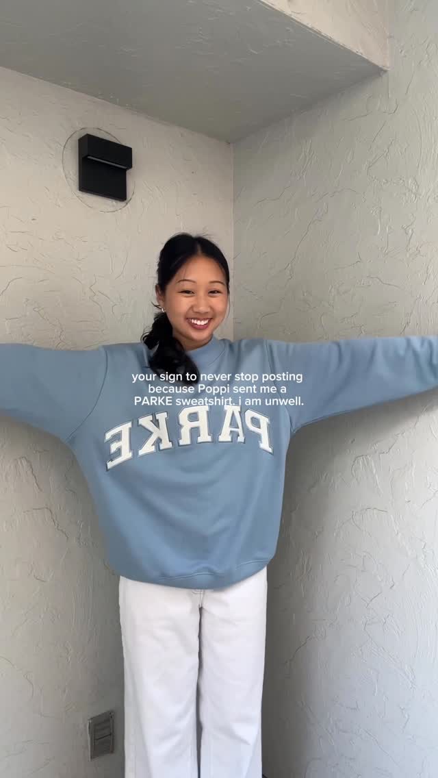 Instagram post by @sarah.juann for Poppi. Caption reads: the @drinkpoppi team does PR the best 🙂‍↕️🫰🏼....