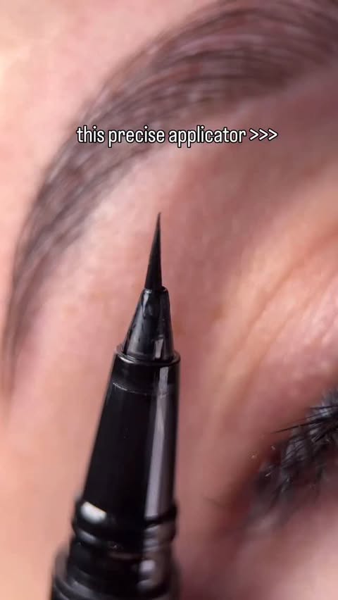 Instagram post by @noelle.makeup for NYX Professional Makeup Polska. Caption reads: How I do my brows ✨ @douglas_polska Brow Lift 24h....