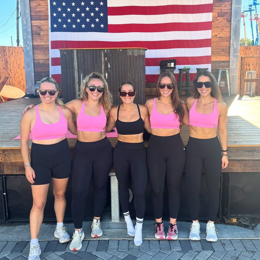 Instagram post by @margueriteleee for Truvani. Caption reads: community ‪‪❤︎‬

closed out the summer/fall season....