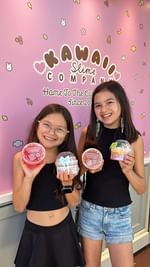 Instagram post by @littlegraythread for Kawaii Slime Company. Caption reads: [...] at Downtown Disney District ad

Kawaii Slime....
