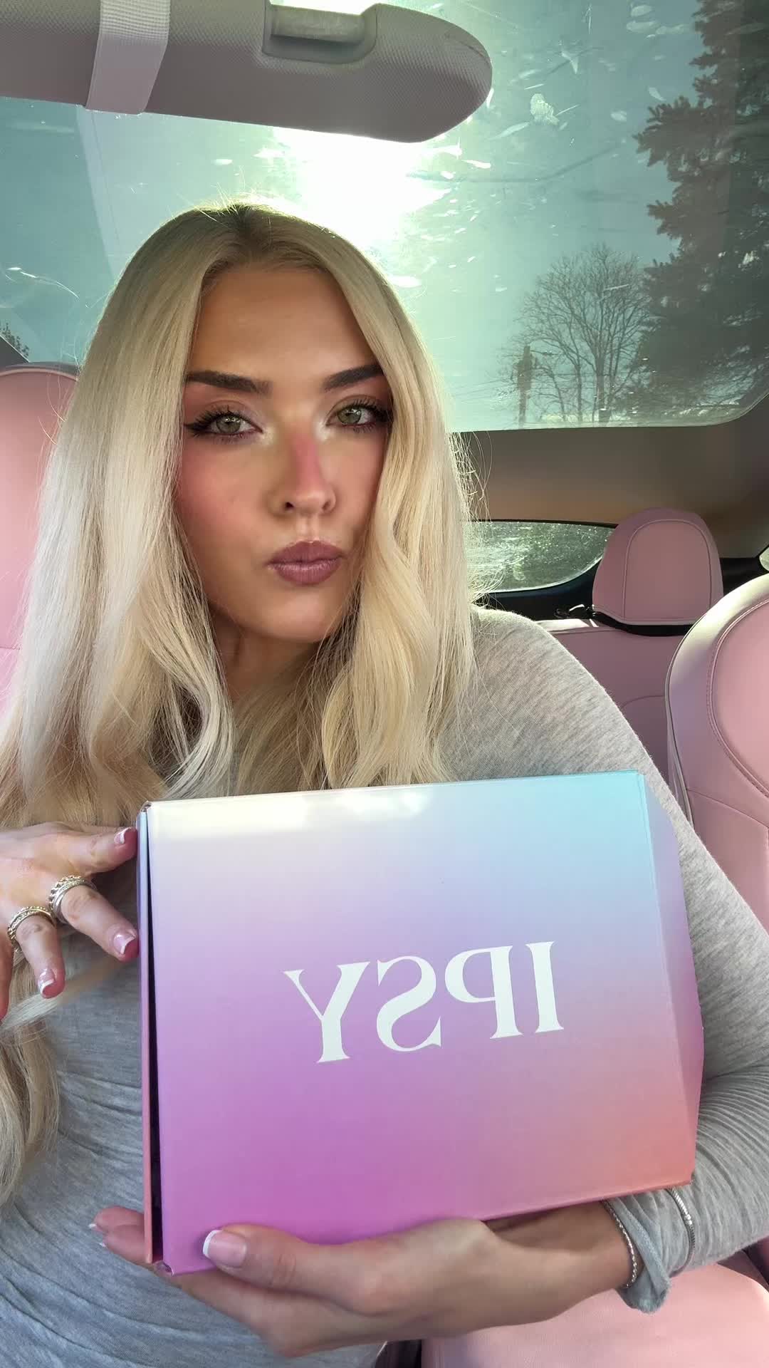 TikTok post by @bayleesoles for bareMinerals. Caption reads: 5 full sized beauty products for $32????  @IPSY  ....