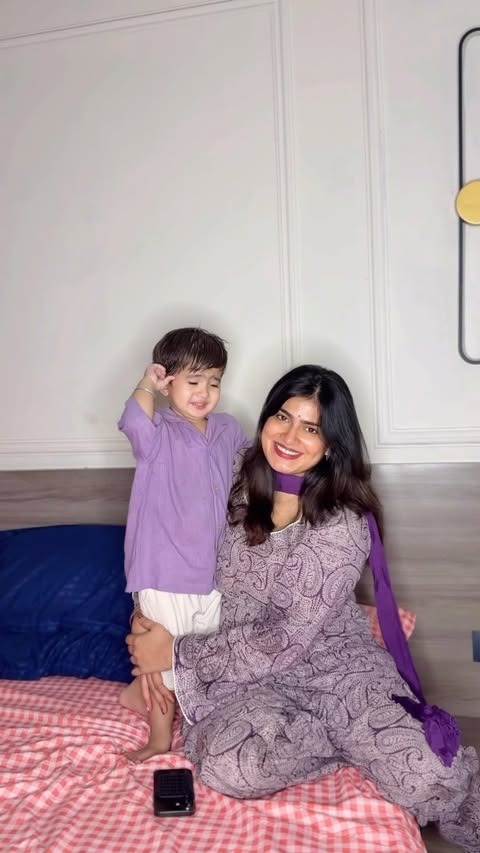 Instagram post by @hello_ps8 for Himalaya Babycare. Caption reads: [...] safe, and nourishing care. .....