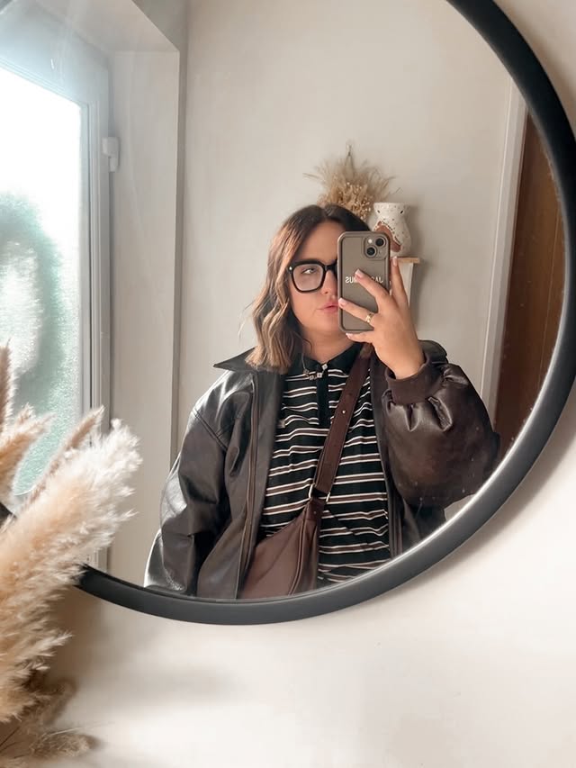 Instagram post by an influencer for SHEIN. Caption reads: [...] snaps ✨ #ad Search “Trends” on SHEIN for the....