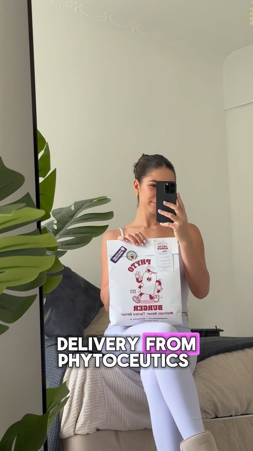 Instagram post by @romypearsonfitness for Phytoceutics. Caption reads: [...] prioritise your health ✨

Taking my....