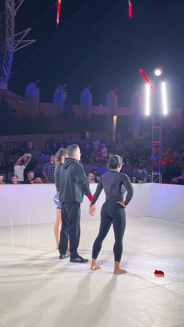 Instagram post by @imjasminsteiner for Alchemize Fightwear. Caption reads: [...] taking this match 💕 My sponsors:....