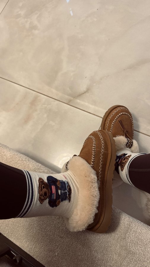 Instagram post by @chloe_lauren_xx for GLAMIFYFASHION. Caption reads: Day 4/7 of my everyday outfits - when the coat is....