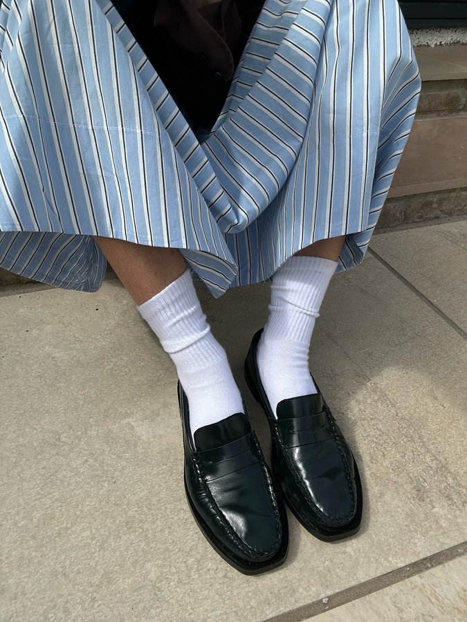 Instagram post by @maimy_pea for Lefrik. Caption reads: [...] *pr Skirt @asos Bag @lefrik * Loafers....