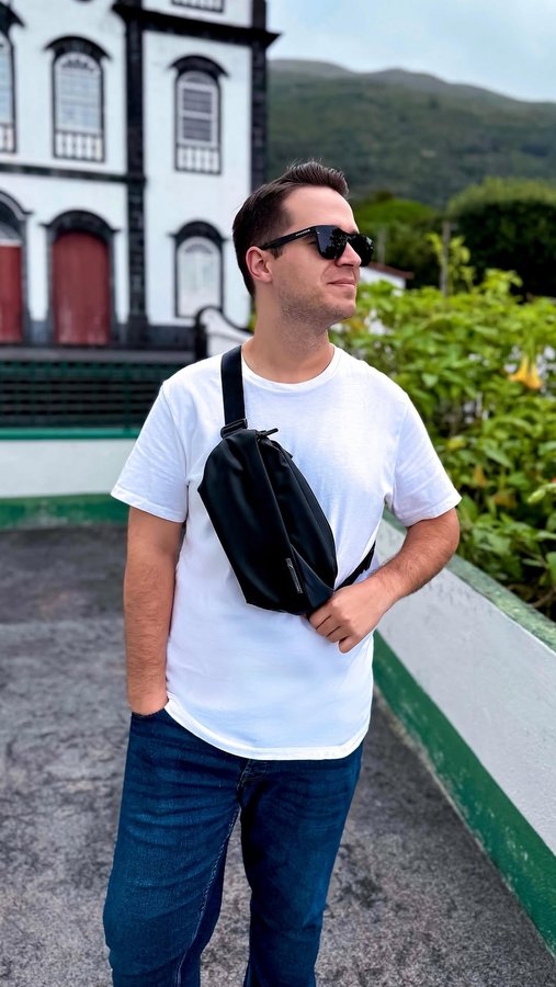 Instagram post by @mrjasonsantos for inateck. Caption reads: This is my new @inateck sling bag, it’s a very....