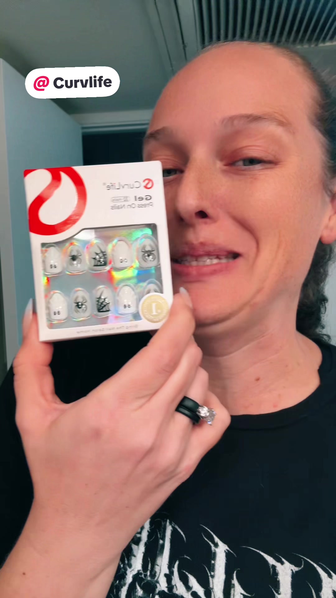 TikTok post by @sarahsweetheart for CurvLife_official. Caption reads: #curvelife #tiktokshop @Curvlife #halloweennails.
