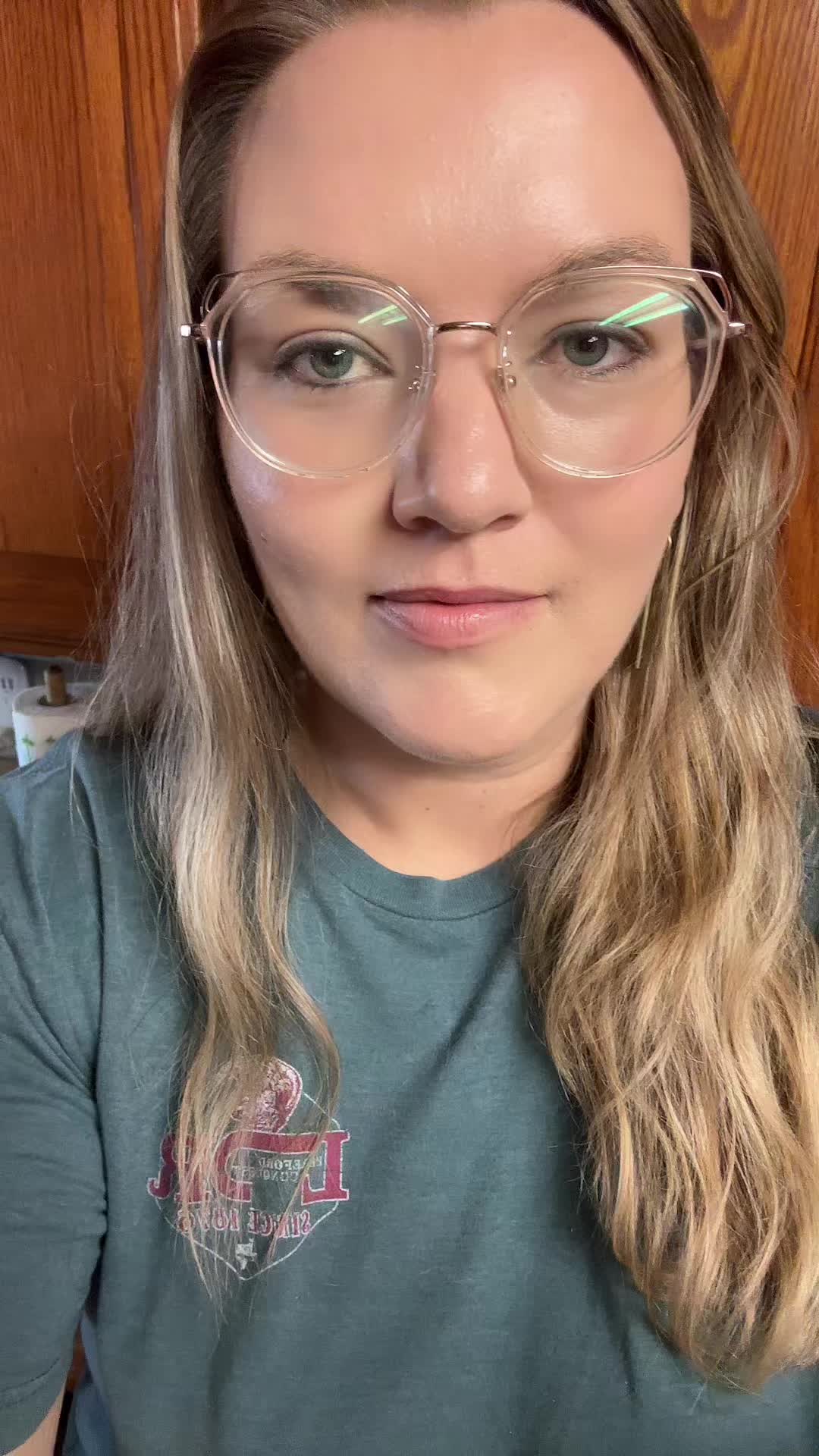 TikTok post by @harrisfamilyhomestead for Krustic. Caption reads: [...] #sourdoughbread #homestead #farmstand....