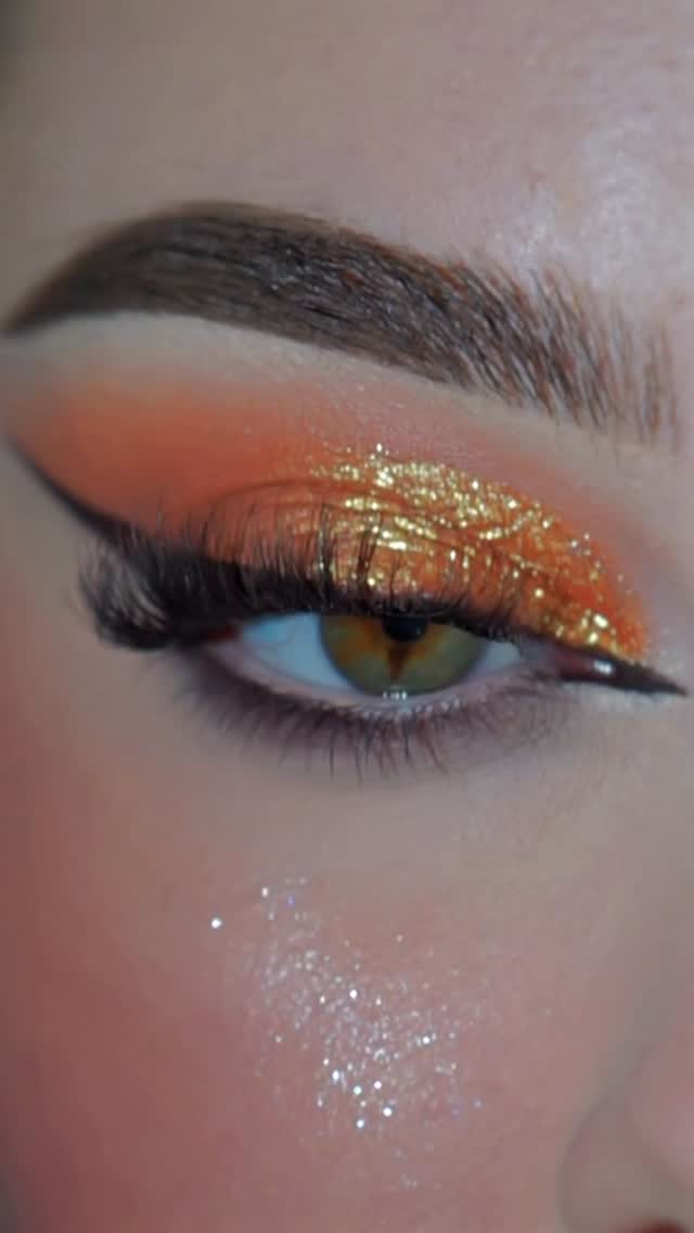 Instagram post by @jessicarose_makeup for Juvia’s Place. Caption reads: ad. The new @juviasplace Coffee Shop Liquid....