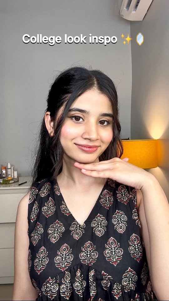 Instagram post by @its_sparkling_girl_ for Purplle. Caption reads: First day of college GRWM 🧡✨
Comment ‘link’ for....