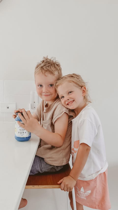 Instagram post by @thegardnerstory__ for Natures Farmer Sea. Caption reads: [...] Camilla 1/2 teaspoon • • • •....