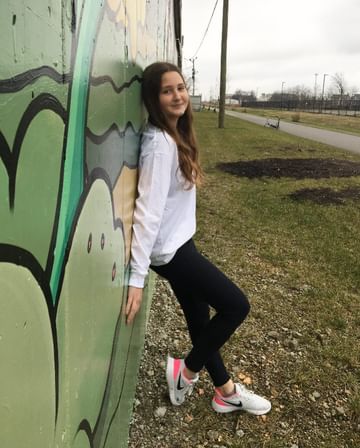 Instagram post by @briannah_howard for Champion Teamwear. Caption reads: [...] VS REALITY🤣

🔁 SWIPE🔁

Shirt:....