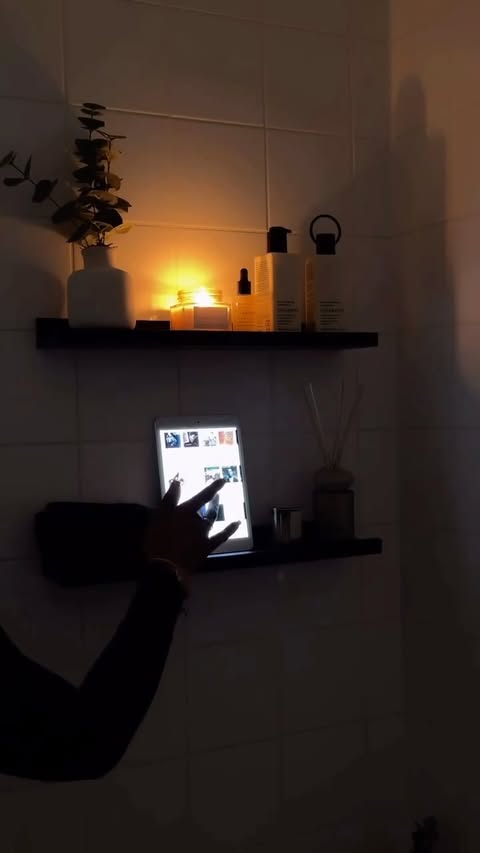 Instagram post by @amandaap_fit for Chāmpo Haircare. Caption reads: Post gym Saturday reset 🤍🕯️ Nothing better than....