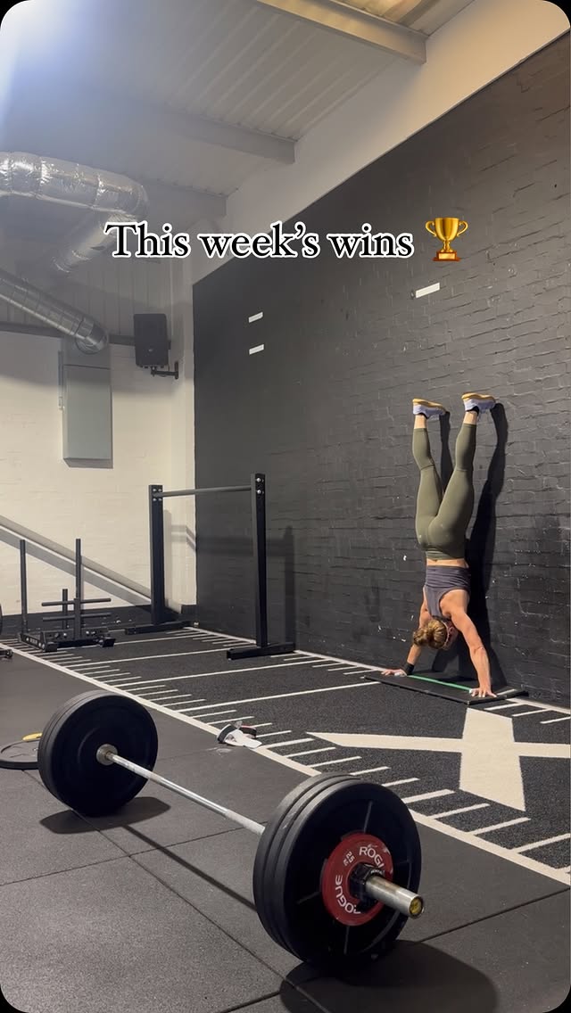 Instagram post by @lucycampbell5 for Kineon. Caption reads: [...] @krigerbags @clublasanta @sbdapparel....