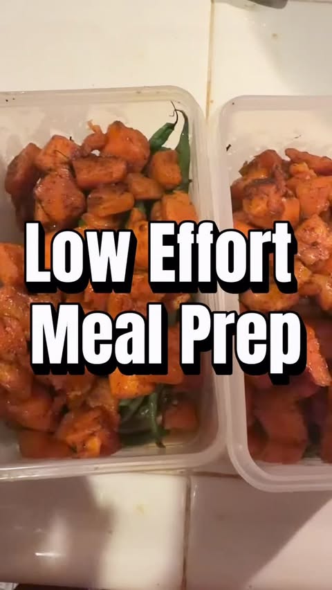 Instagram post by @b_noellefitness for Manukora. Caption reads: Easy meal prep because “no time” isn’t an excuse,....