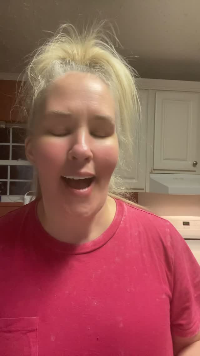 Instagram post by @mamajune for Clio Snacks. Caption reads: These  @cliosnacks these #greekyogurtbars r....