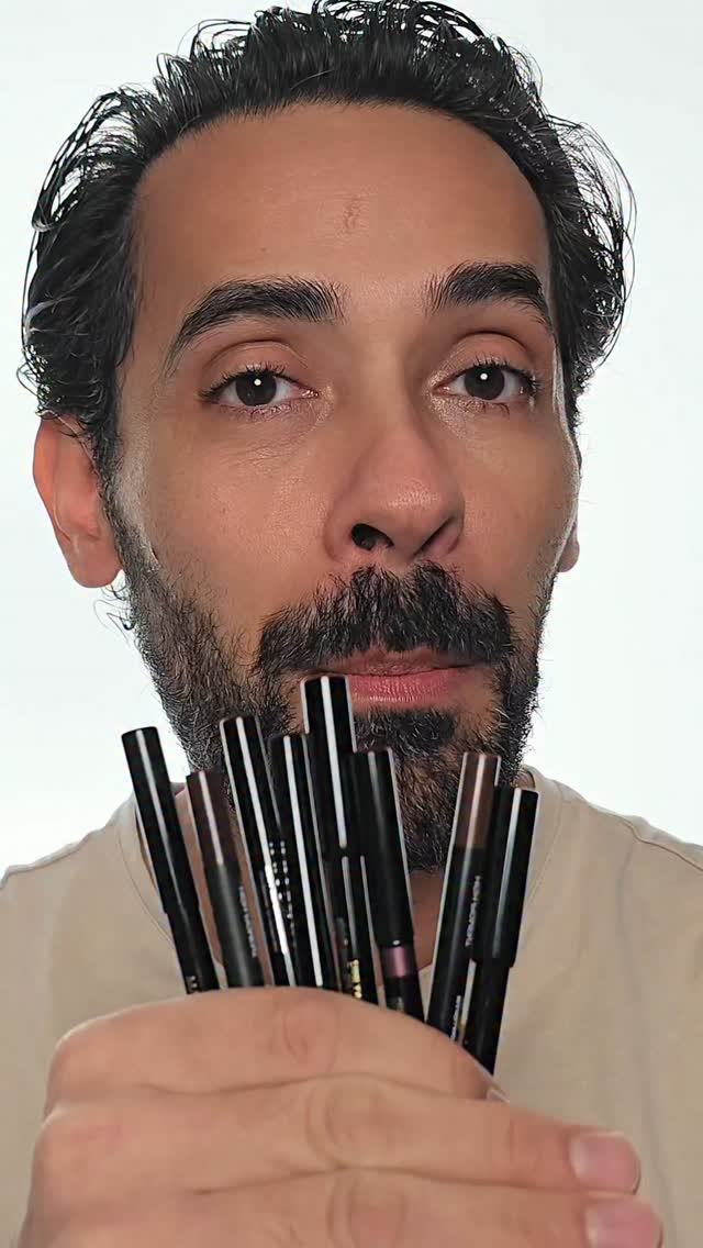 Instagram post by @vincentford for Urban Decay. Caption reads: Long lasting Eyeliner Hack

I used....