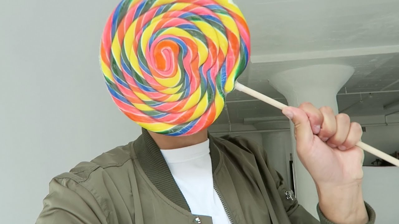 YouTube post by @thecomputernerd01 for It'sugar. Caption reads: SO MUCH CANDY.