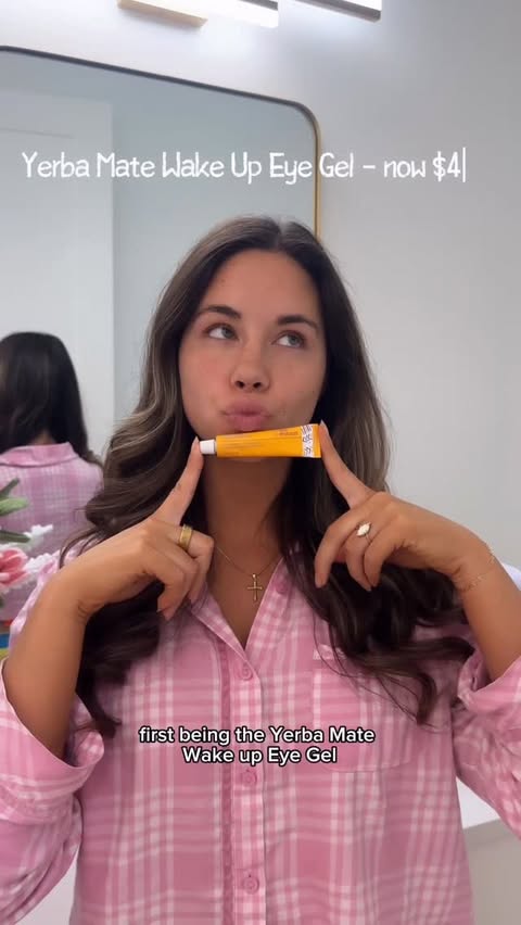 Instagram post by @inatalieking for Good Molecules. Caption reads: Black Friday skincare deals are like gifts that....