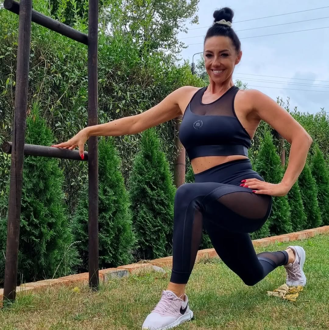 Instagram post by @lifestyle_anett for Rough Radical. Caption reads: Są takie chwile, momenty otrzeźwienia,....