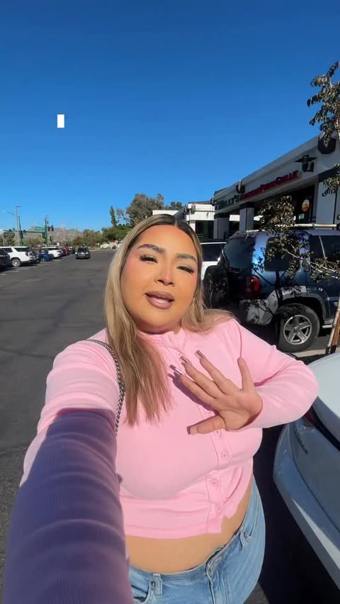 Instagram post by @melanieangelese for LaserAway. Caption reads: [...] and they don’t even take too much time🤏🏽....