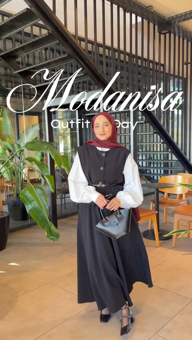 Instagram post by @simaaynuur1 for Modanisa. Caption reads: Siyah outfit severiz 🖤
Takımım / @modanisa 
Kodu....