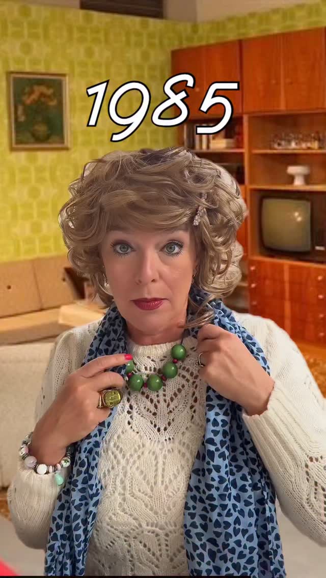 Instagram post by @lucibenesova_official for Harmony Česká republika. Caption reads: 🕯️Dušičky nebo Halloween🎃 ?Jak to máte vy?
Ja....