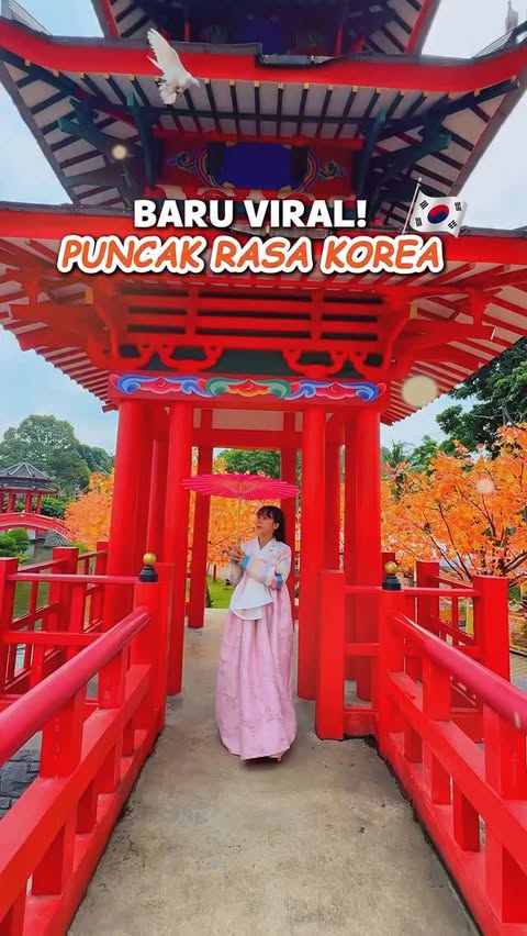 Instagram post by @lailamaulid for Tokopedia. Caption reads: Mau liburan Korean Town tapi gak mau bikin Visa?....