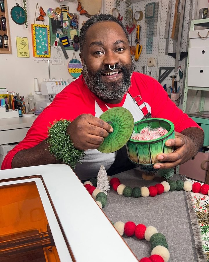 Instagram post by @mister.larrie for Glowforge. Caption reads: [...] There’s still time to sign up for the....