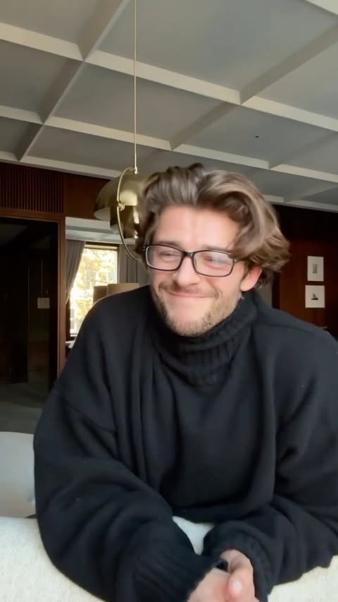 Instagram post by @sammsalter for SELF-PORTRAIT. Caption reads: Teamed up with @mrselfportrait to recreate this....