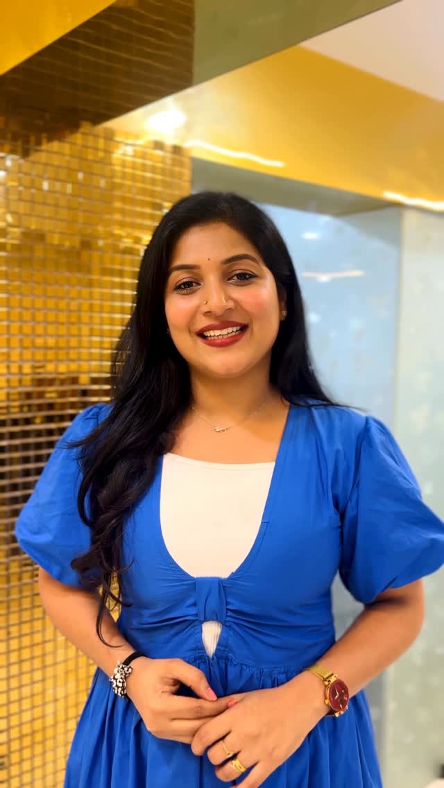 Instagram post by @raksha_dellu for Malabar Gold and Diamonds. Caption reads: Hello Kalpetta ❤️✨
 
See you tomorrow October 24,....