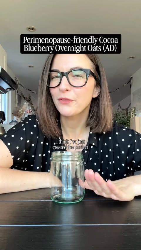 Instagram post by @desireenielsenrd for One Degree Organic Foods. Caption reads: These Cocoa Blueberry Overnight Oats are my....