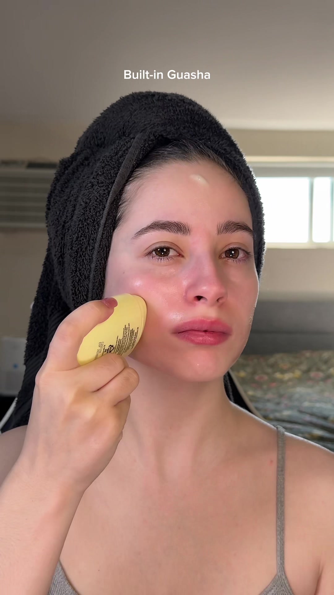 TikTok post by @elizabeaute for Ongredients US Store. Caption reads: The glow after this ✨😭 A quick guasha massage,....