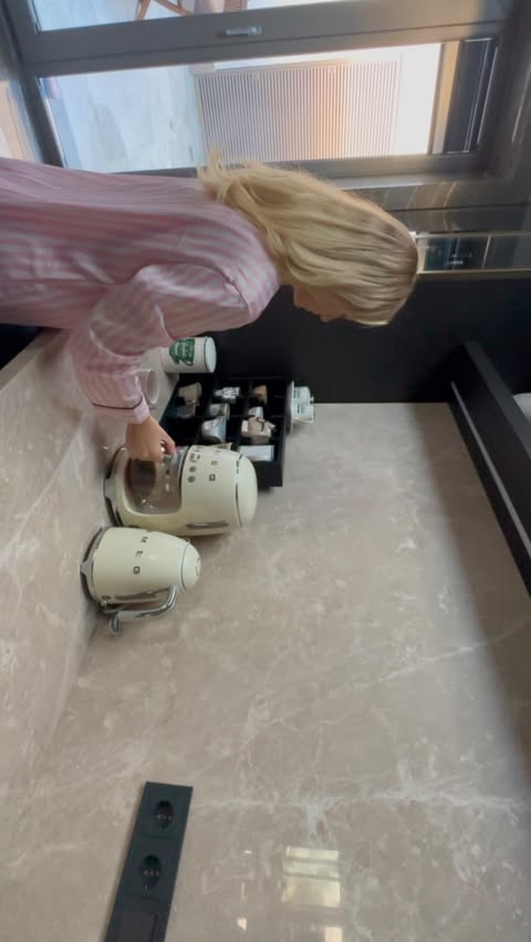 Instagram post by @tacmintumerfaki for Victoria's Secret. Caption reads: 🛒☕️🏋️‍♀️🙌 Bu akımı sevmişimdir💁🏼‍♀️🙋🏼‍♀️....