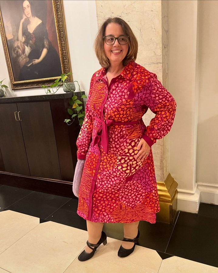 Instagram post by @whoisthatlondonmum for Izabel London. Caption reads: Feeling fabulous always in @izabel_london and the....