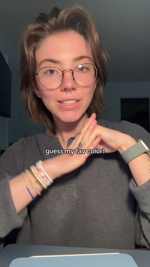 Instagram post by @reddnea for Twelve South. Caption reads: 98% of you will get it wrong 😌 the @twelvesouth....