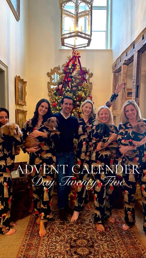 Instagram post by an influencer for Chelsea Peers. Caption reads: Welcome to Day 25 of my surprise Advent Calendar....