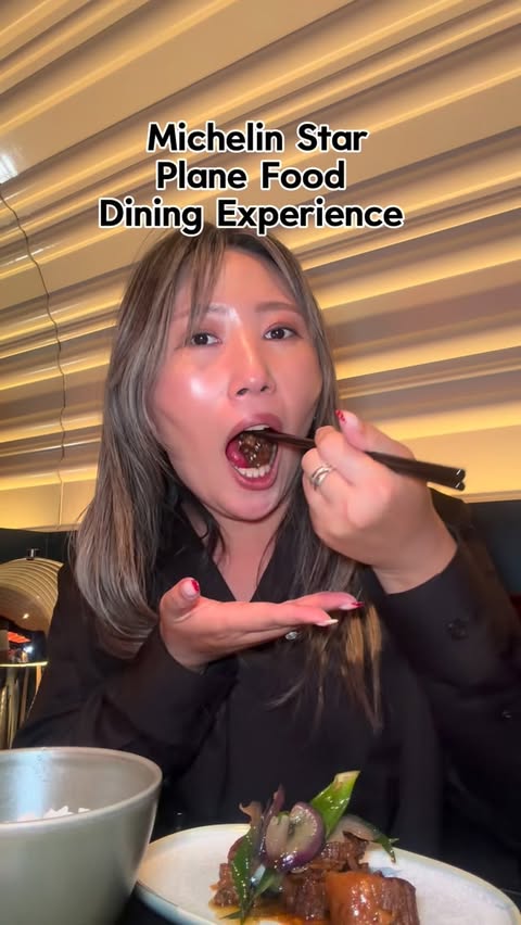 Instagram post by @jasminekim__ for Cathay Pacific. Caption reads: [...] experience at @thenightcar thanks to....