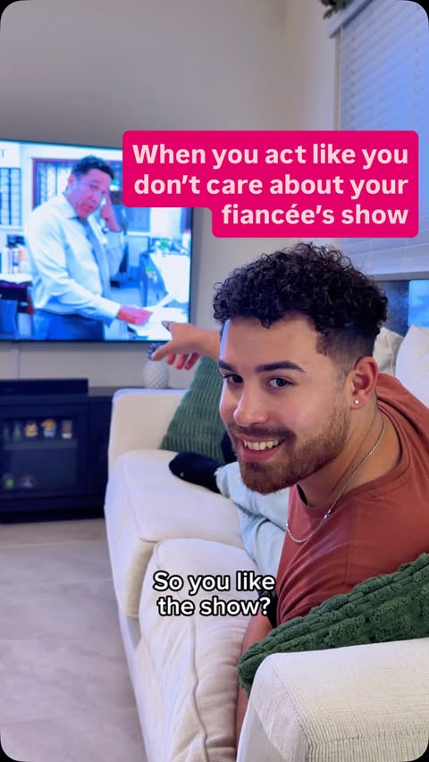 Instagram post by @ciscoviera for Peacock. Caption reads: [...] took 😅 Stream Season 1 of The Paper on....