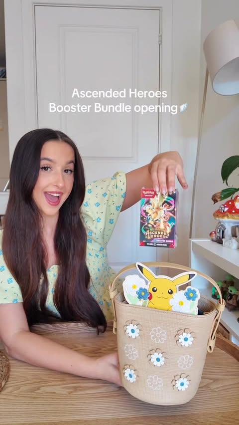 Instagram post by @ginamon.x for Get Ready Comics. Caption reads: [...] Bag is gifted by the wonderful....