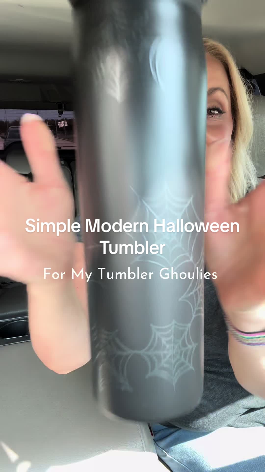 TikTok post by @spill_it_mom for Simple Modern. Caption reads: @Simple Modern dropped their Harvest [...].