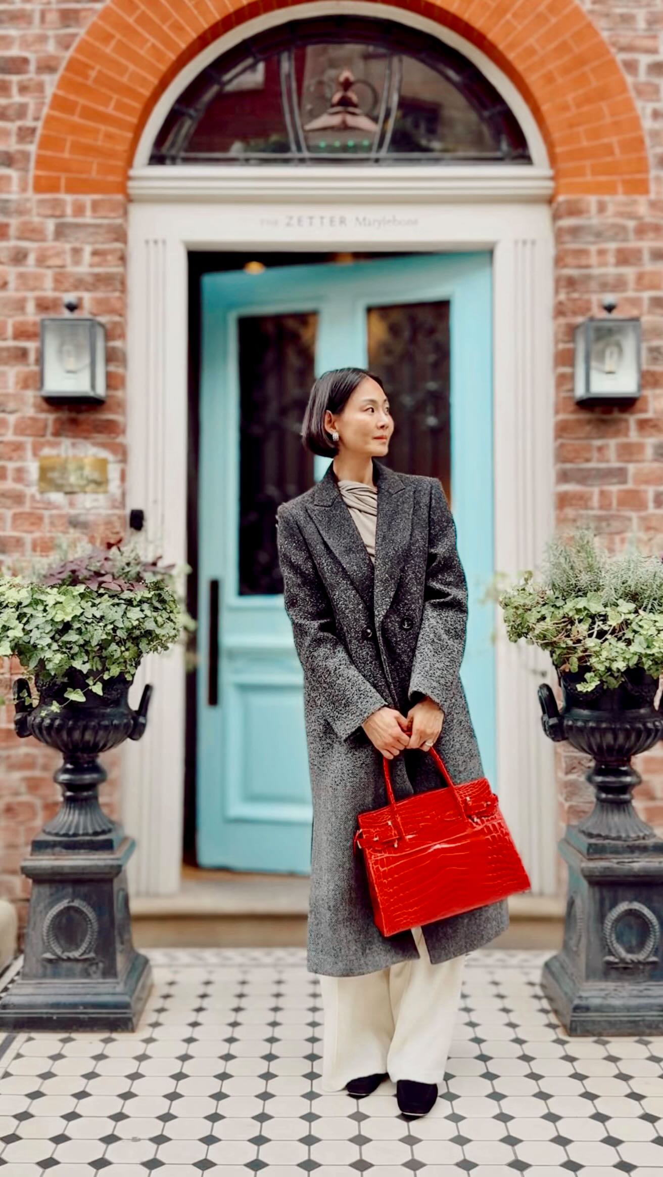 Instagram post by @laladelight for Fabrique. Caption reads: Insider tip from the art world: dress like the VIP....