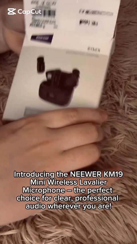 Instagram post by @luarizanaj for NEEWER. Caption reads: werbung / @neewer ❤️ ✨ Introducing the NEEWER KM19....
