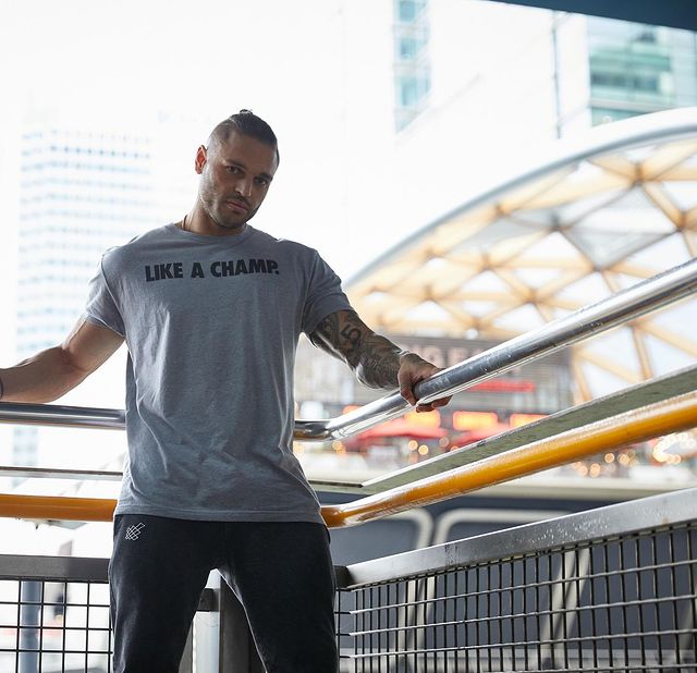 Instagram post by @iamseanljones for Steel Supplements. Caption reads: MASSIVE - on the outside. In both physicality and....